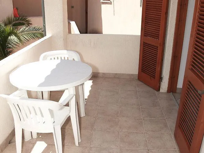 Air Borgo Della Torre Apart Otel Isola Rossa (Sassari)